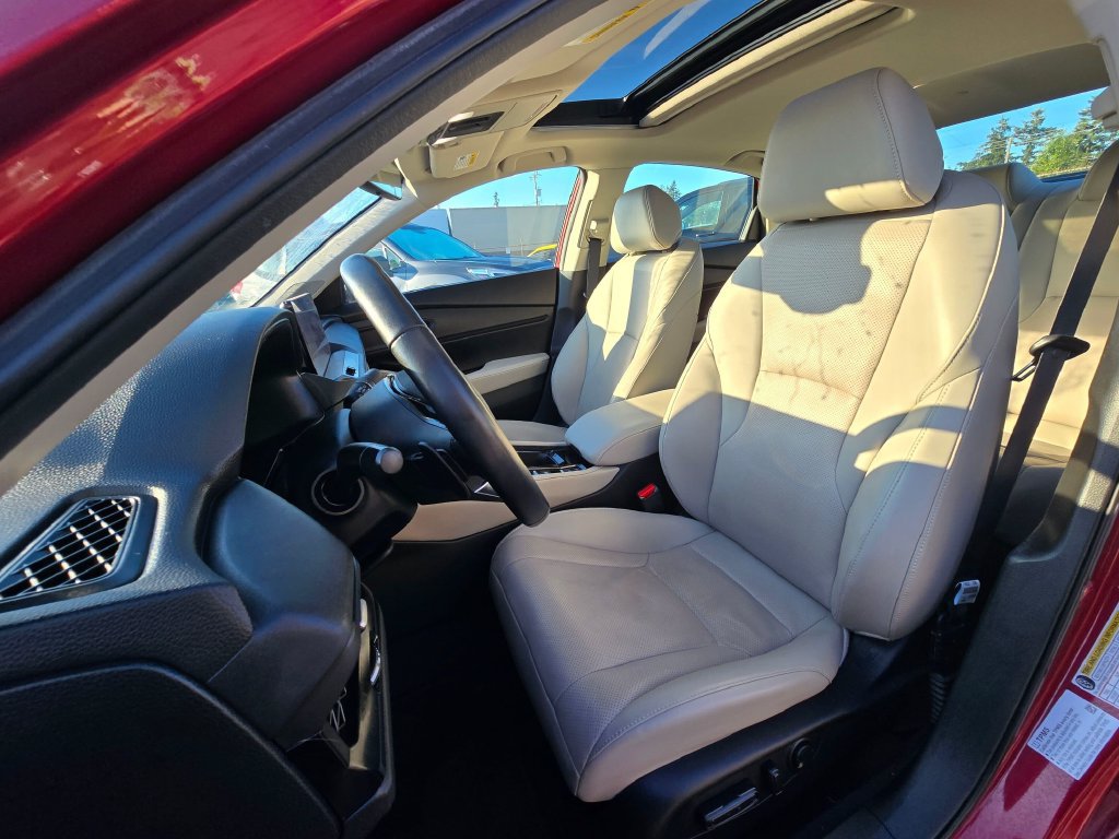 Used 2023 Honda Accord Touring image 19