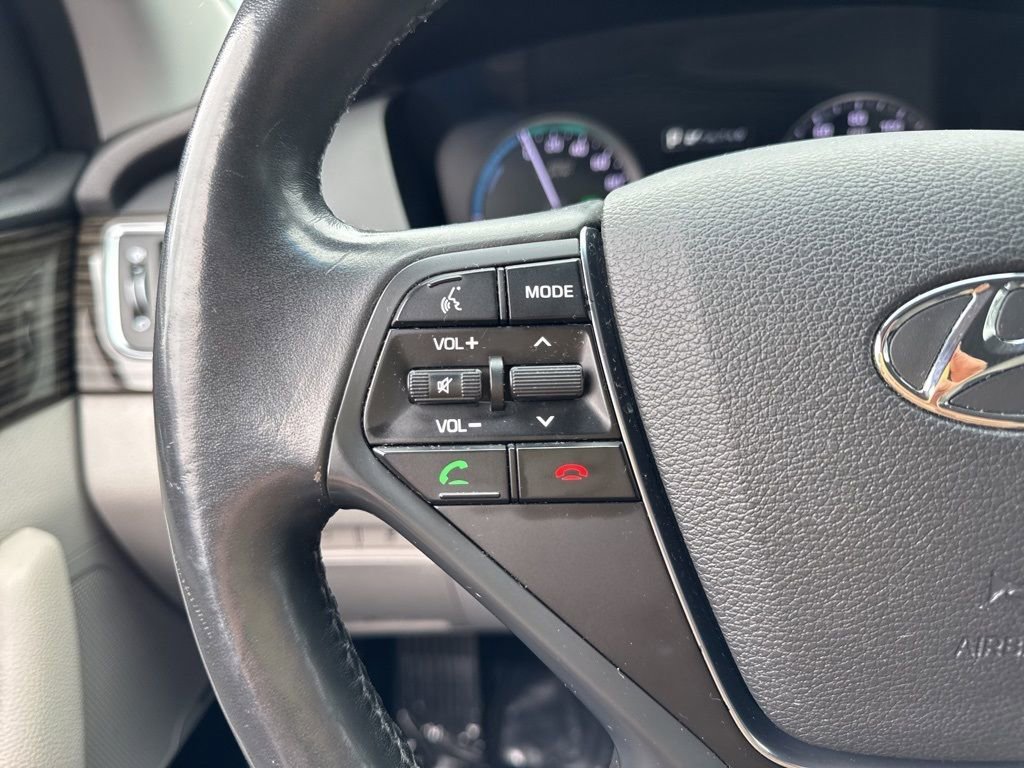 Used 2016 Hyundai Sonata Limited FWD image 35