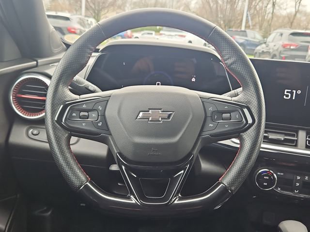 Used 2025 Chevrolet Trax RS w/ Driver Confidence Package image 15