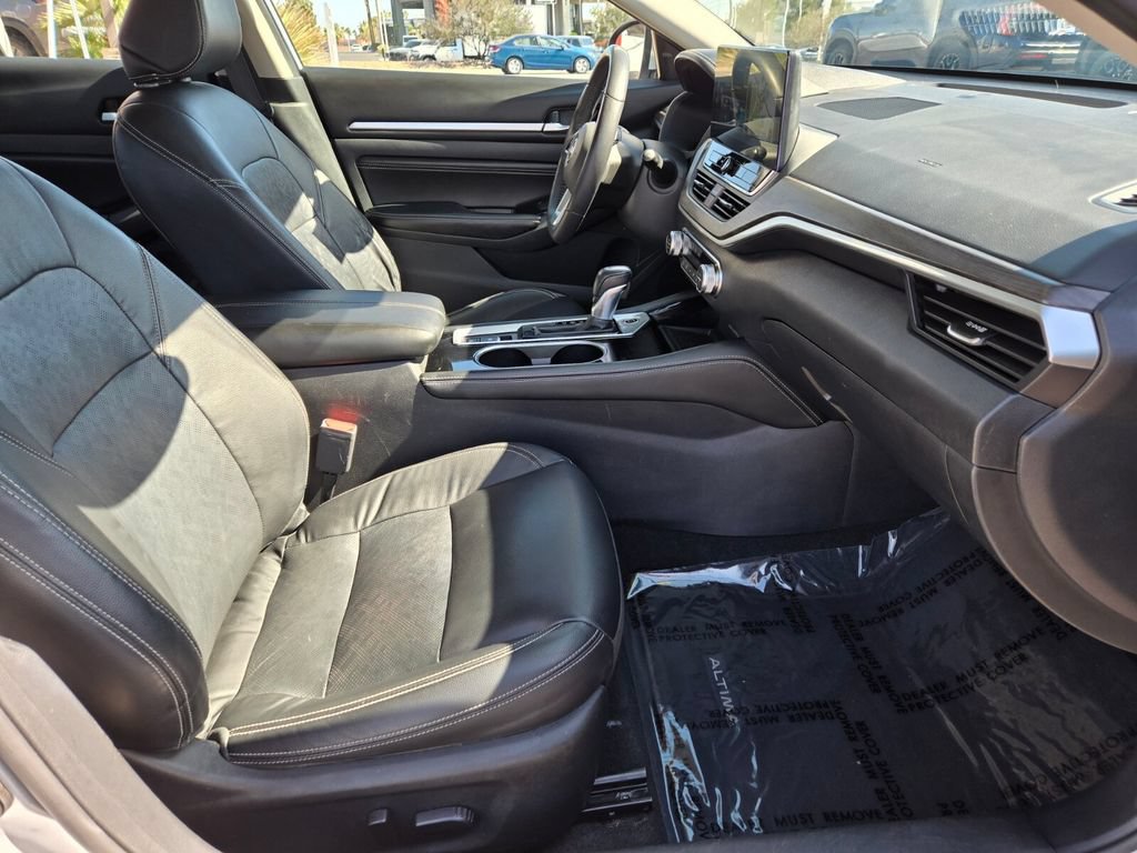 Certified 2023 Nissan Altima 2.5 SL FWD image 19