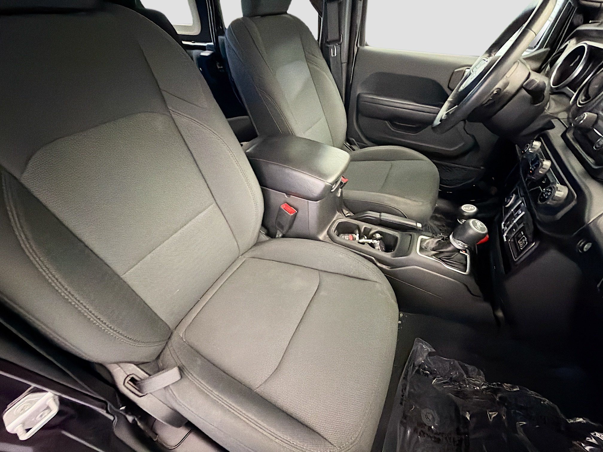 Used 2018 Jeep Wrangler Unlimited Sport S AWD/4WD image 15
