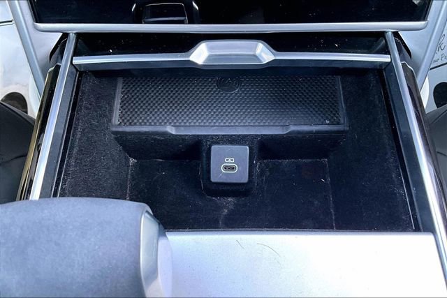 Used 2024 Land Rover Range Rover Long Wheelbase SE AWD/4WD image 19