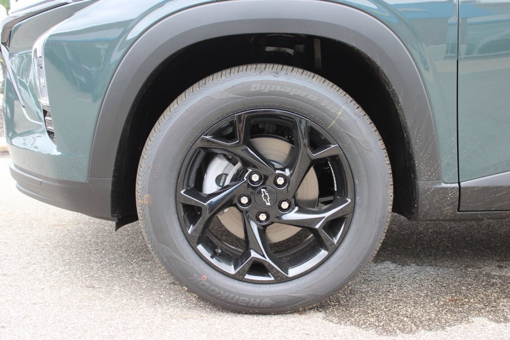 New 2026 Chevrolet Trax LT w/ Driver Confidence Package FWD image 23
