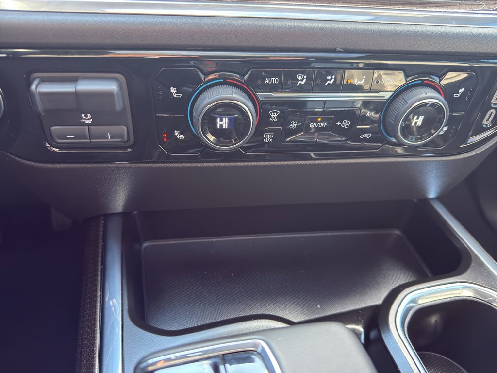 Used 2024 Chevrolet Silverado 1500 LT Trail Boss w/ LT Trail Boss Premium Package image 21