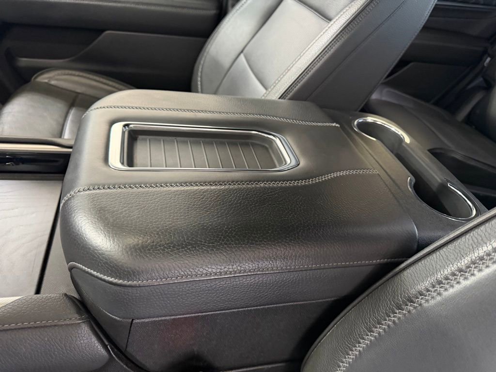 Used 2023 GMC Yukon Denali image 25