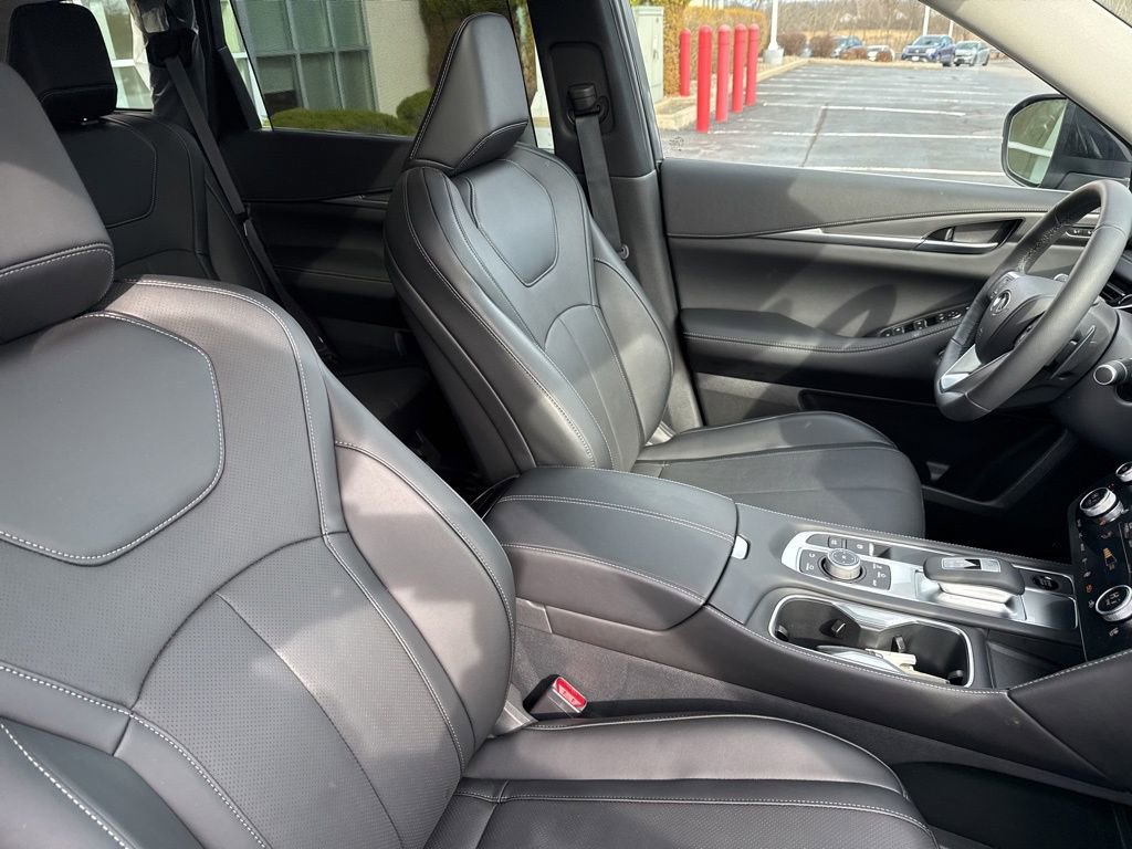 Certified 2026 INFINITI QX60 Luxe w/ Cargo Package image 32