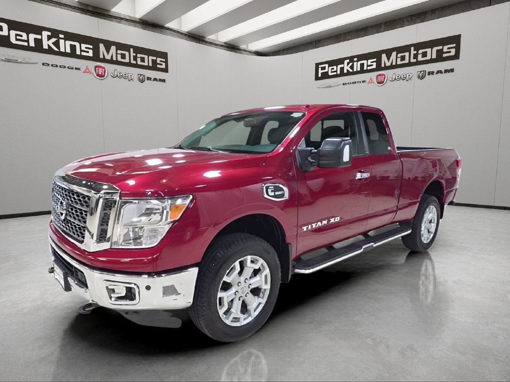Used 2017 Nissan Titan SV AWD/4WD image 2