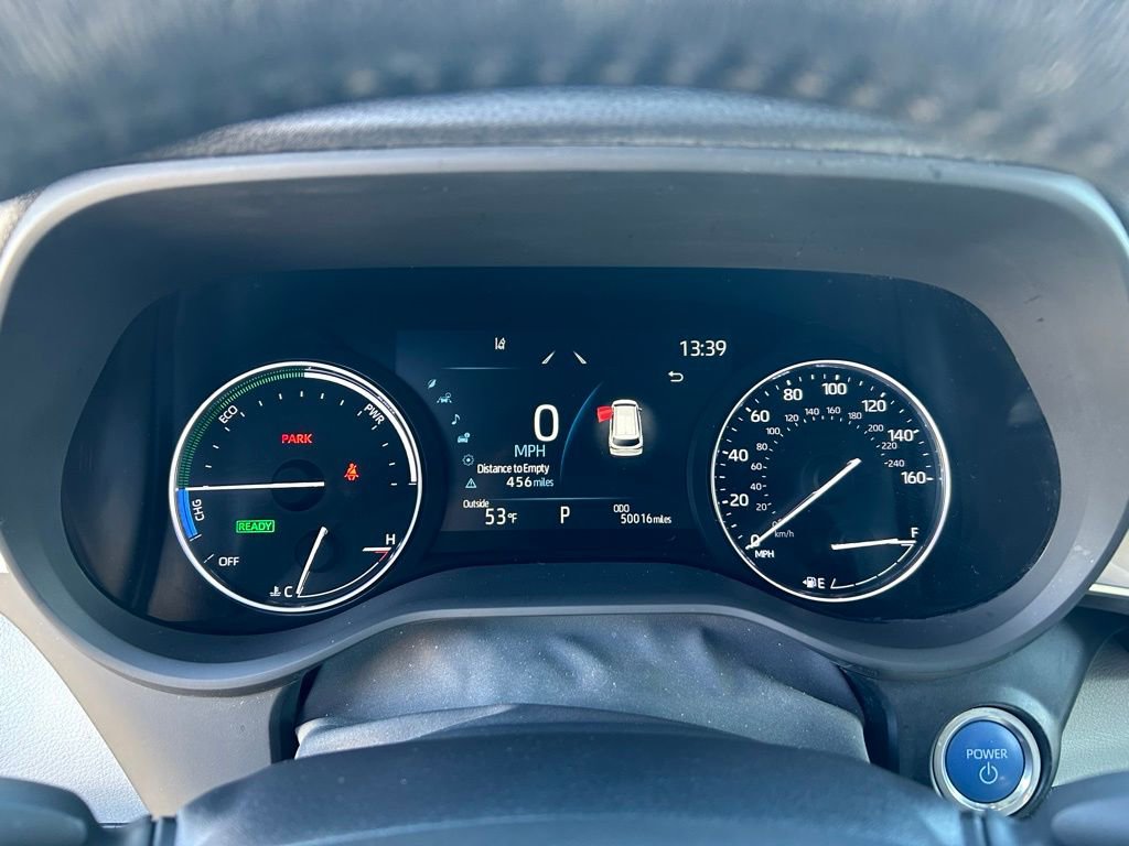 Used 2022 Toyota Sienna Limited image 13