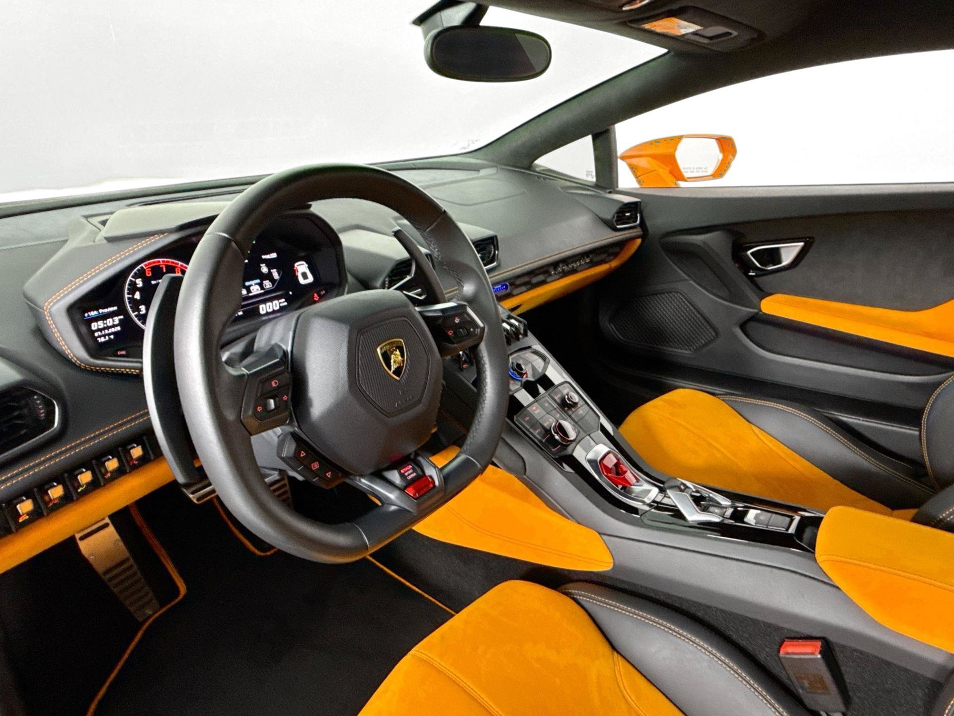 Used 2016 Lamborghini Huracan LP 610-4 AWD/4WD image 22