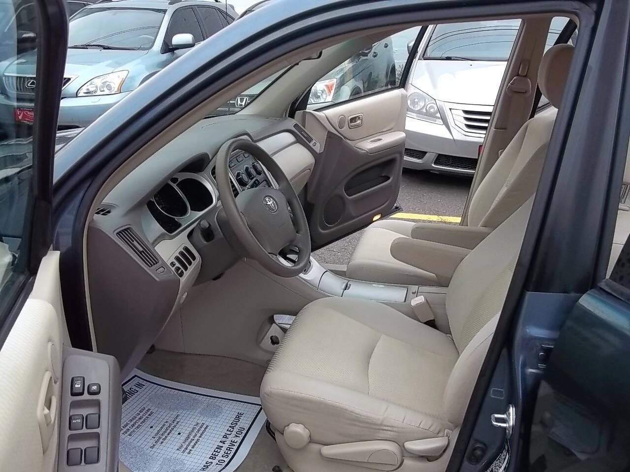 Used 2005 Toyota Highlander 2WD image 7