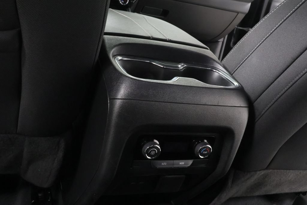 Used 2024 Chevrolet Traverse LT AWD/4WD image 25