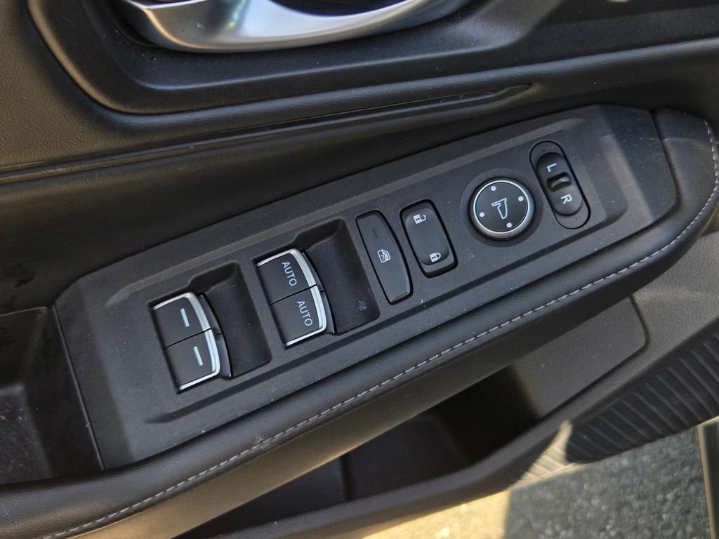 Used 2024 Honda Accord Sport image 11