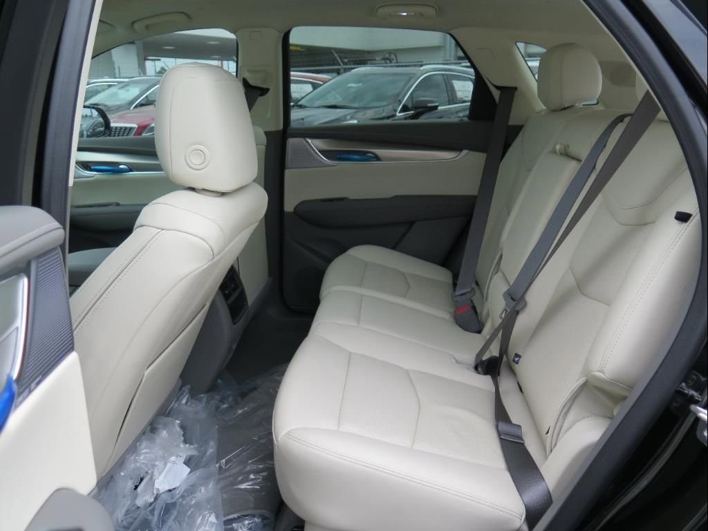 New 2025 Cadillac XT5 Premium Luxury w/ Technology Package image 24