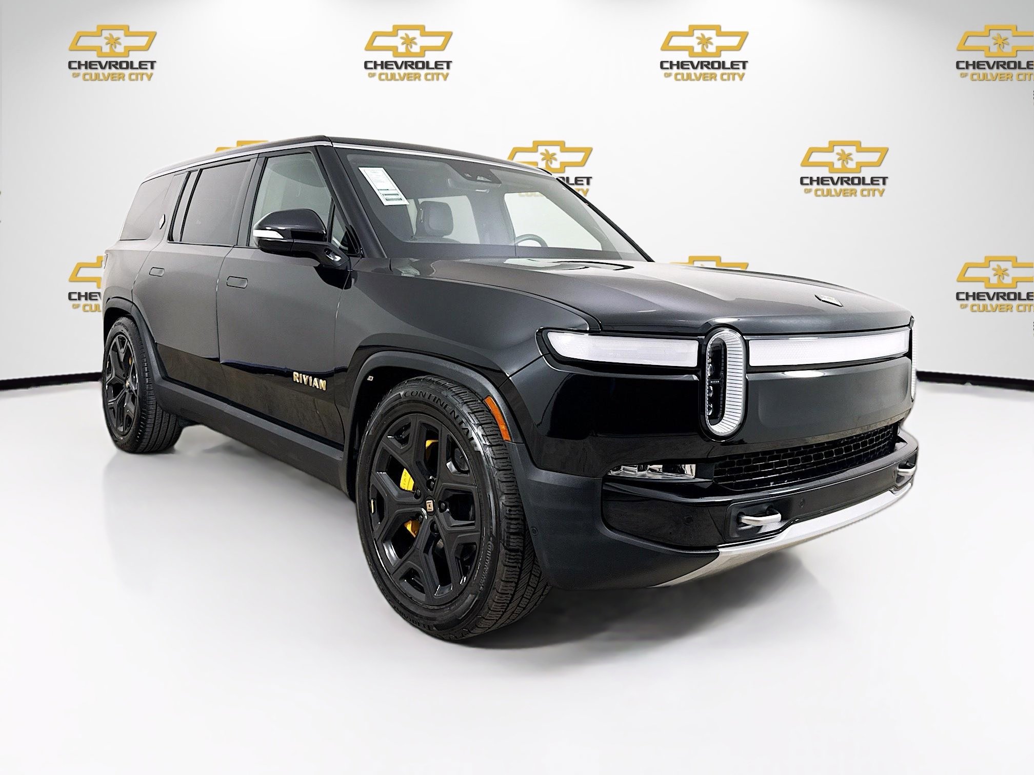 Used 2023 Rivian R1S Adventure