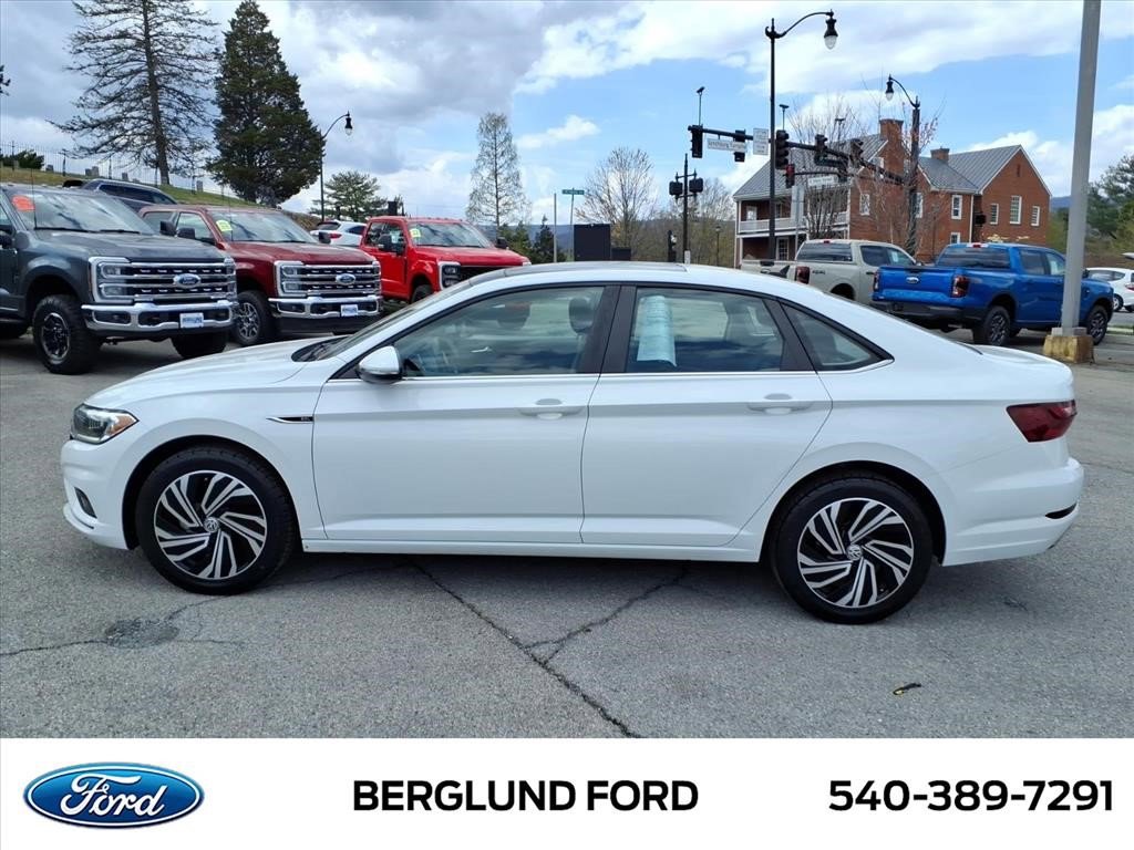 Used 2021 Volkswagen Jetta SEL Premium FWD image 8