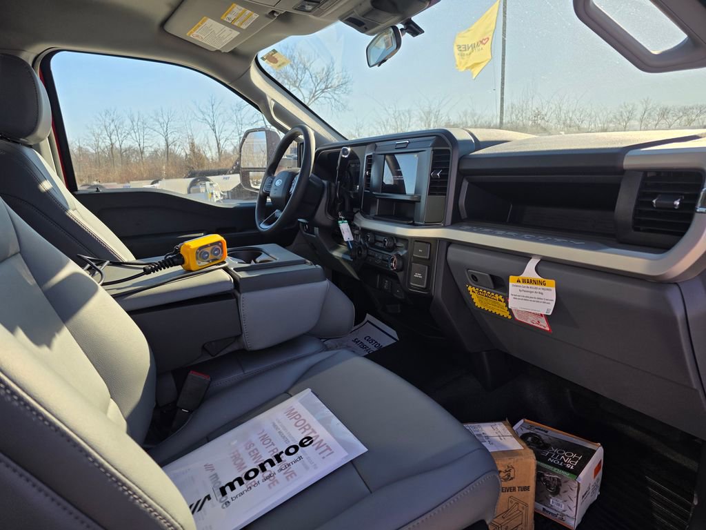 New 2025 Ford F350 XL w/ XL Chrome Package image 27