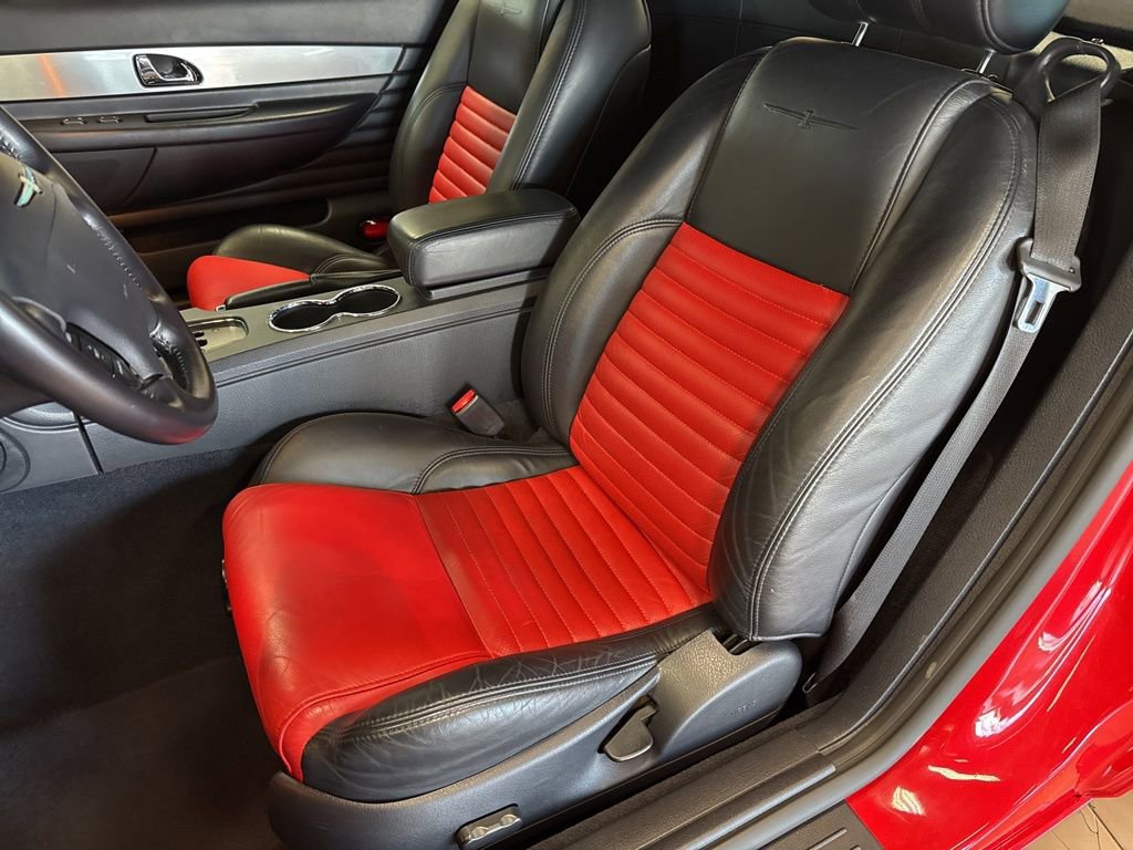 Used 2003 Ford Thunderbird image 47