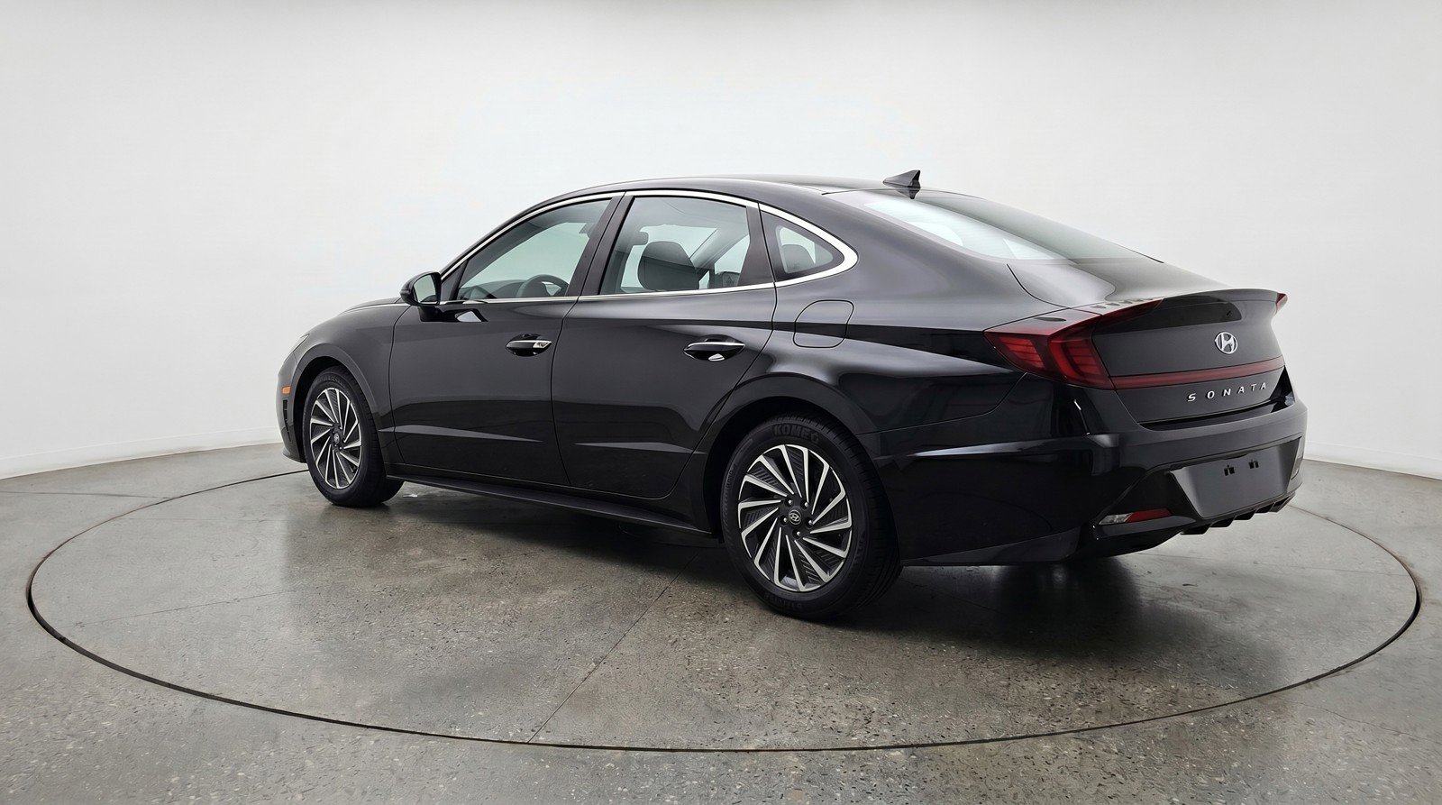 Used 2025 Hyundai Sonata SEL FWD image 6