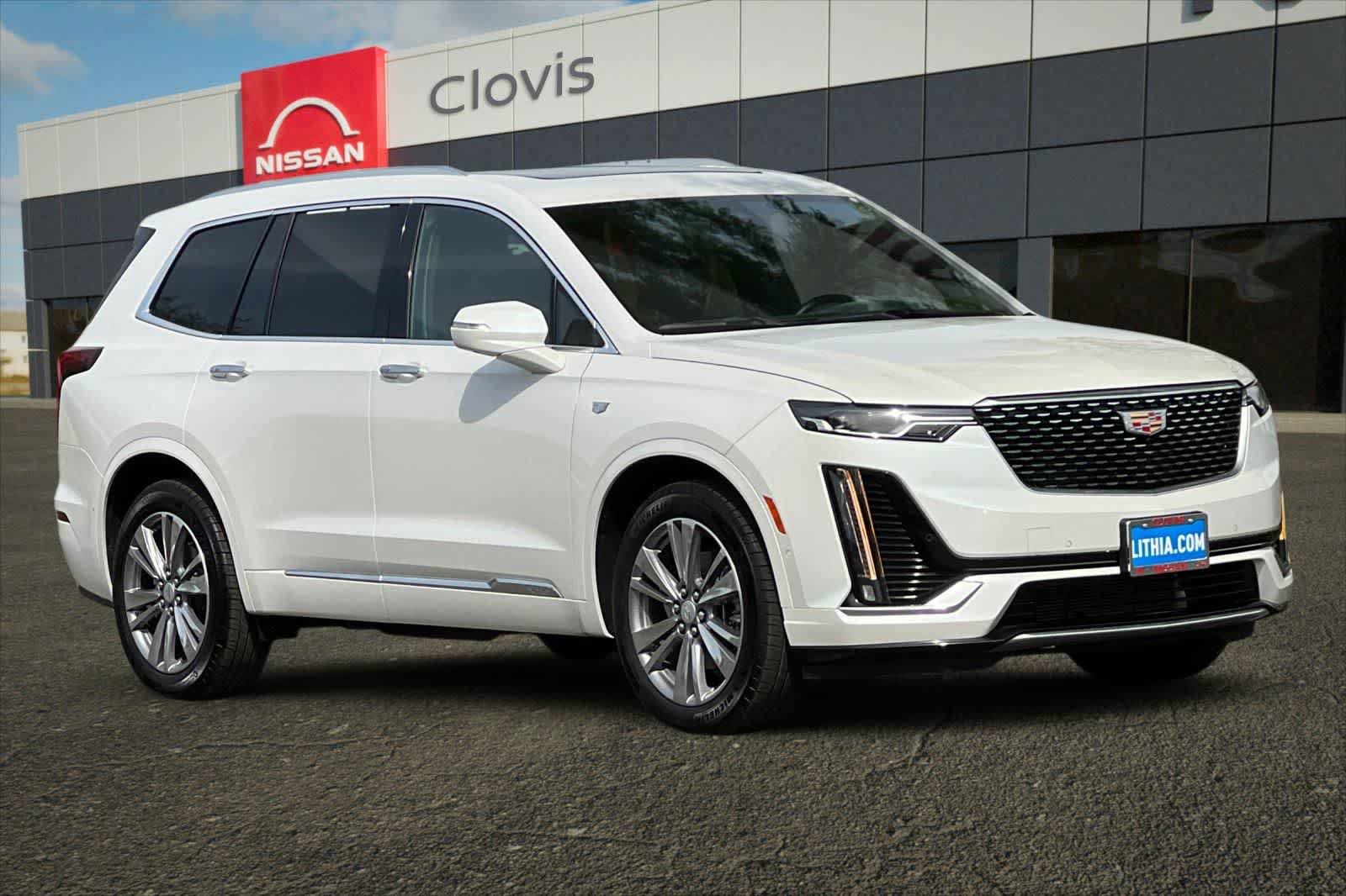 Used 2025 Cadillac XT6 Premium Luxury w/ Technology Package image 10