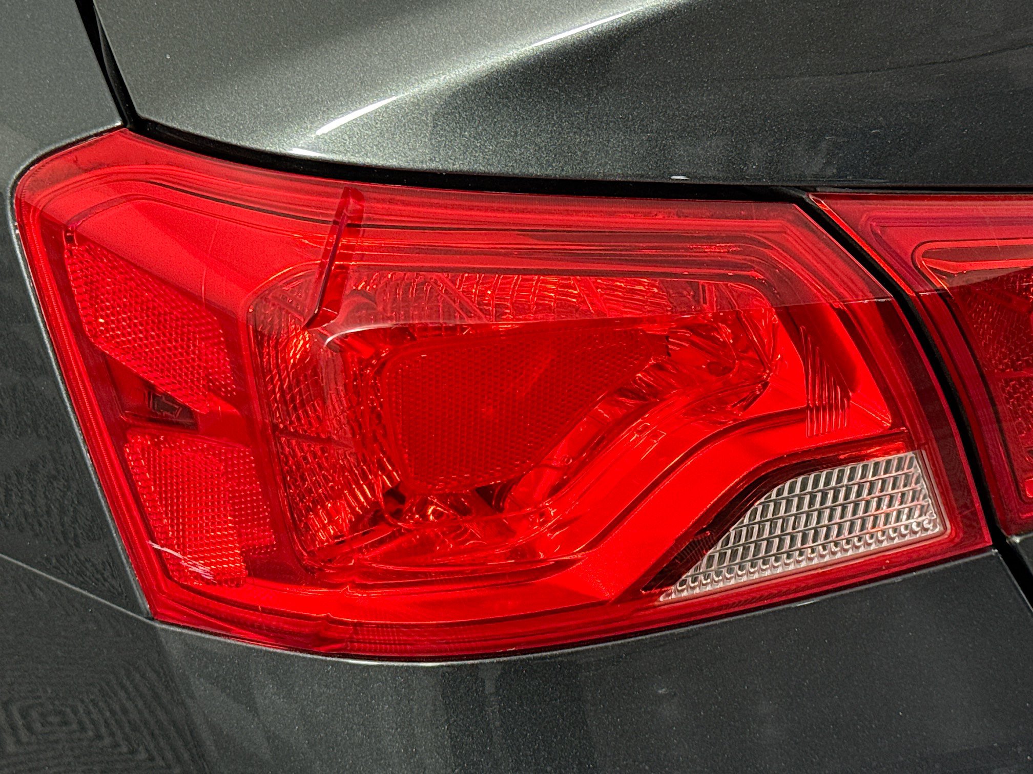Used 2018 Chevrolet Impala LT FWD image 34
