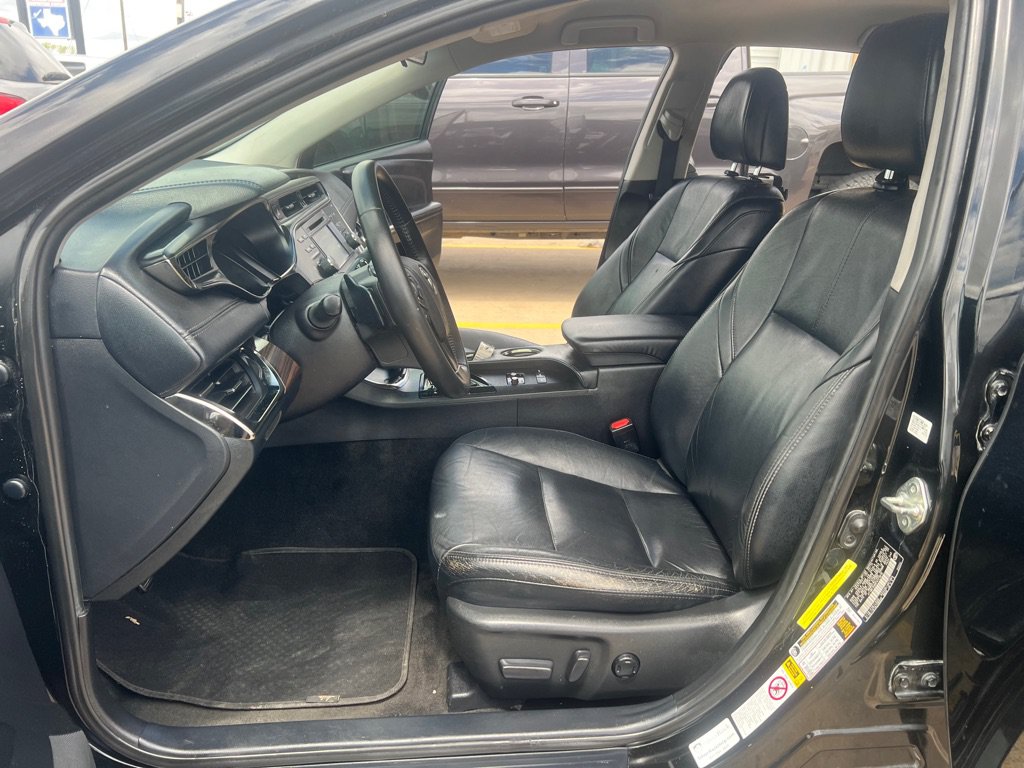Used 2015 Toyota Avalon XLE FWD image 13