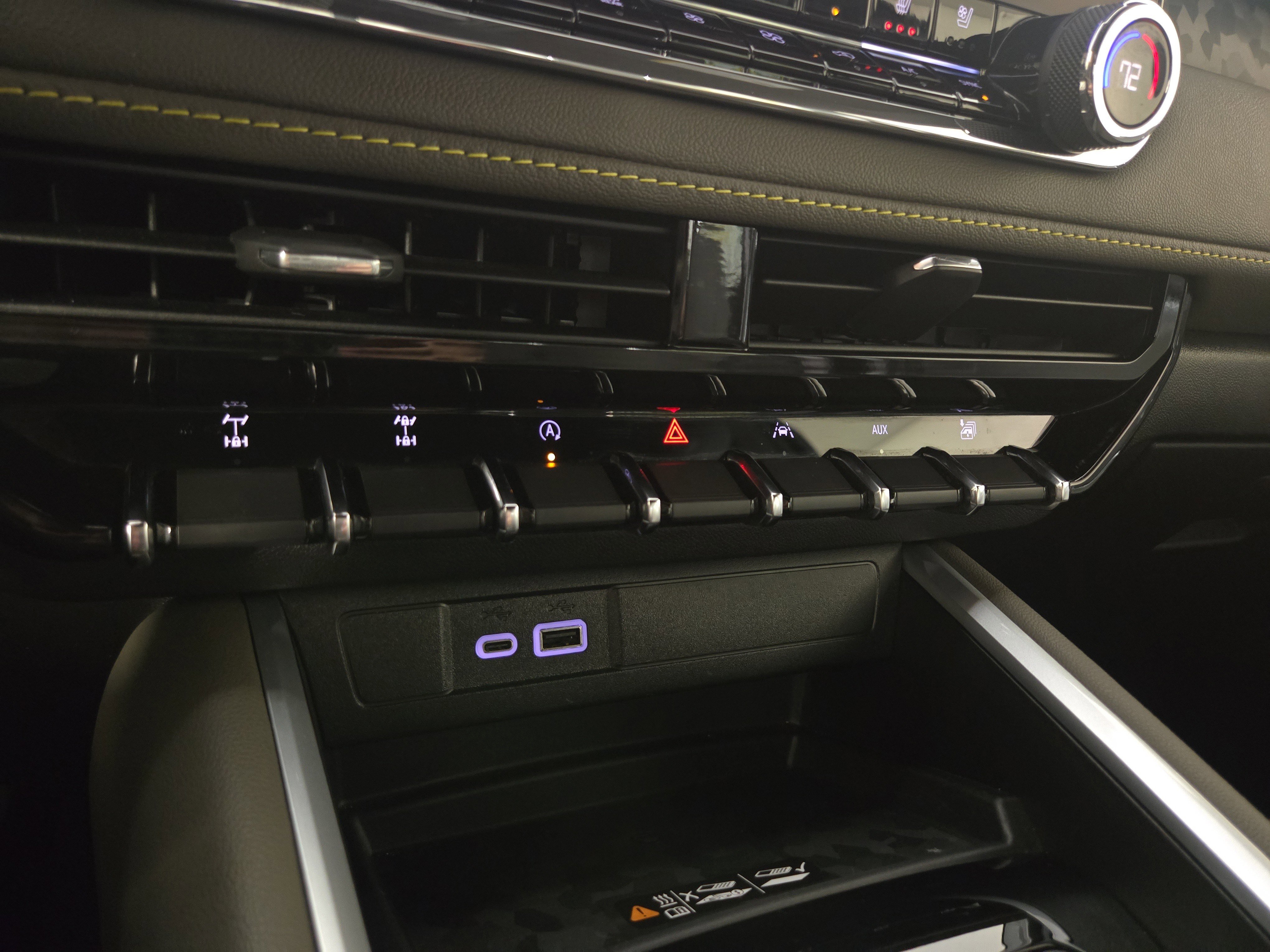 Certified 2025 Chevrolet Colorado ZR2 w/ Technology Package image 28