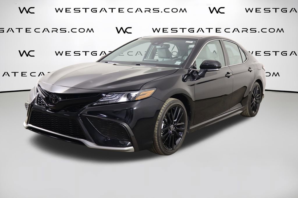 Used 2023 Toyota Camry XSE FWD image 1