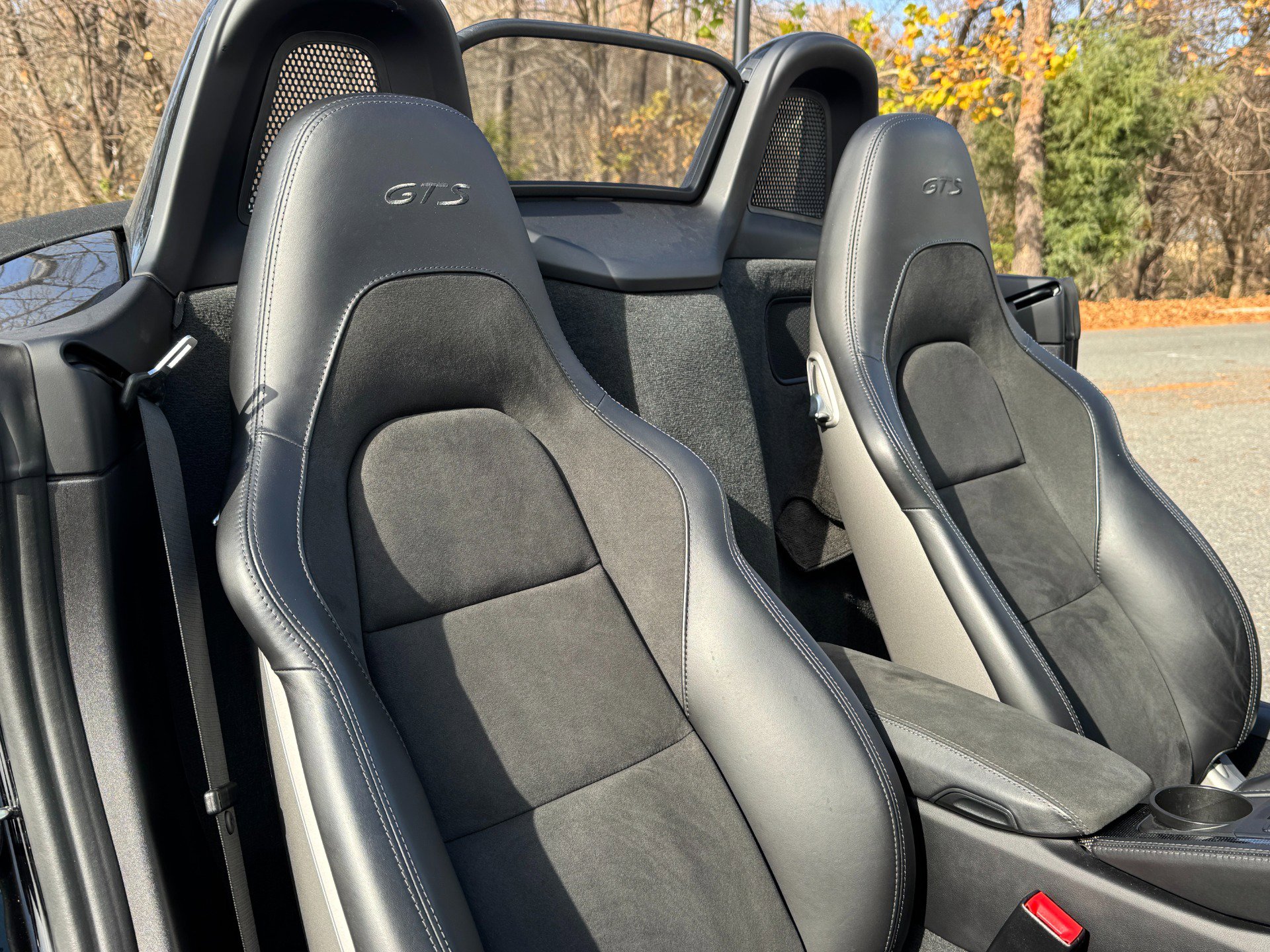 Used 2021 Porsche 718 Boxster GTS w/ Premium Package image 54