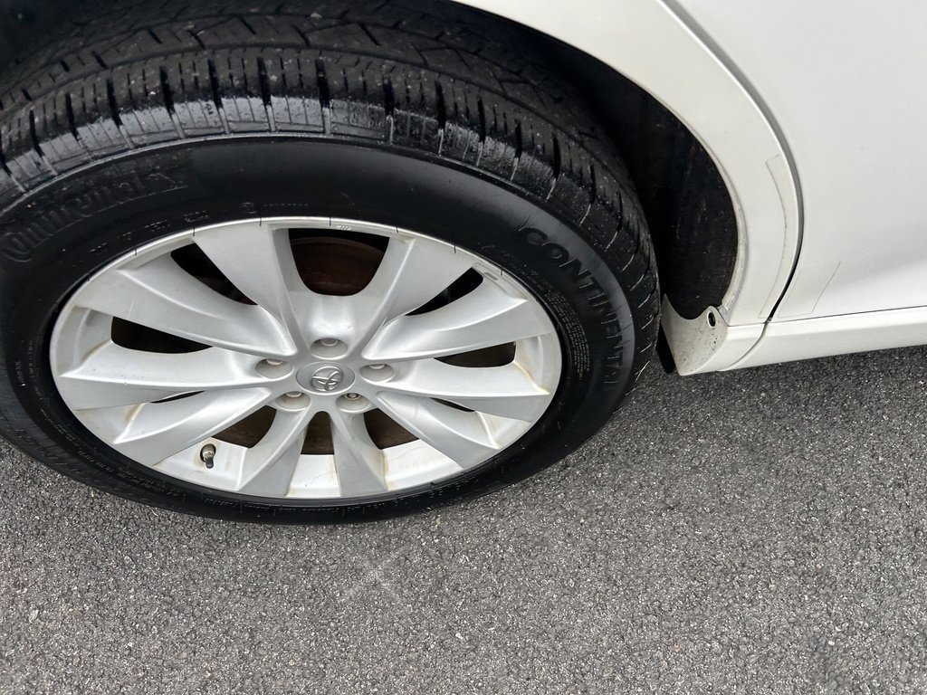 Used 2015 Toyota Venza XLE image 22