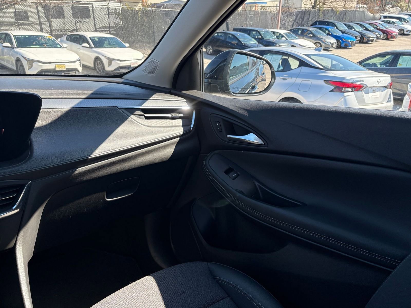 Used 2025 Buick Encore GX Preferred image 34