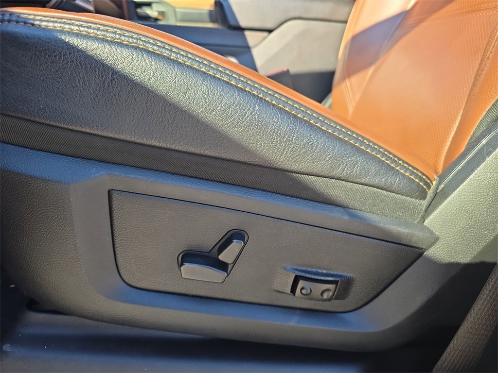 Used 2020 RAM 3500 Limited image 14