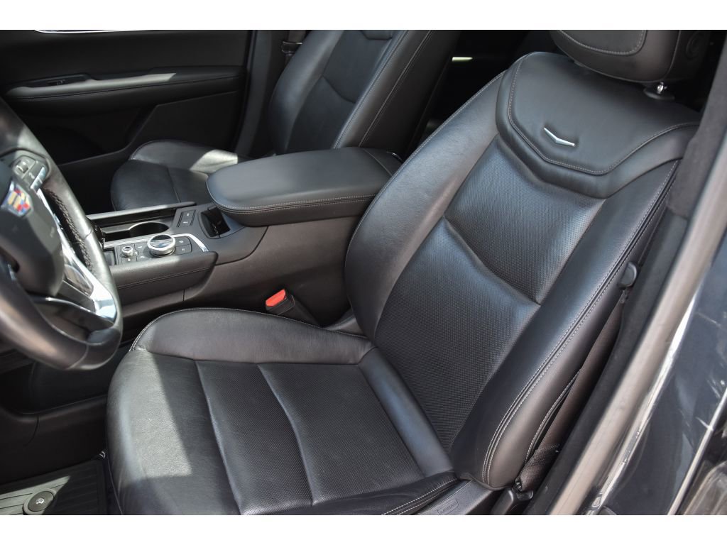 Used 2020 Cadillac XT6 Premium Luxury AWD/4WD image 13
