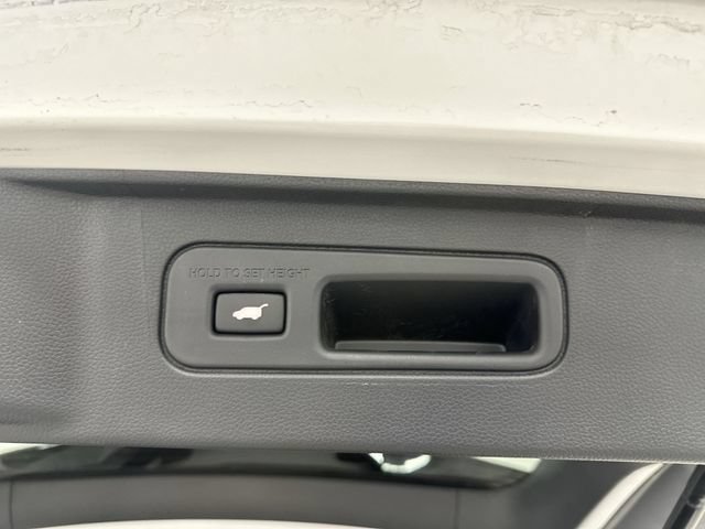 Used 2026 Honda Pilot Elite image 18