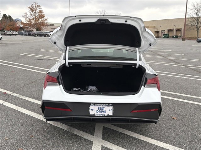 New 2026 Hyundai Elantra Blue image 18