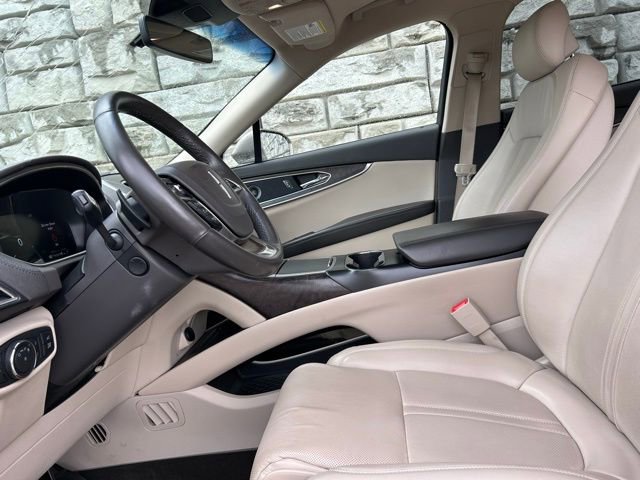 Used 2020 Lincoln Nautilus Reserve w/ Equipment Group 201A AWD/4WD image 8