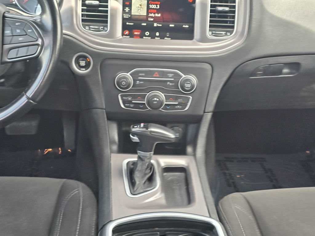 Used 2023 Dodge Charger SXT RWD image 17