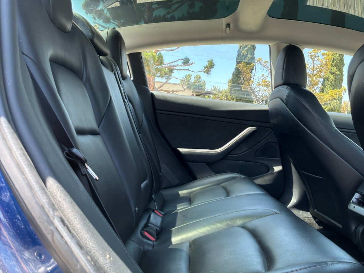 Used 2018 Tesla Model 3 Long Range RWD image 18