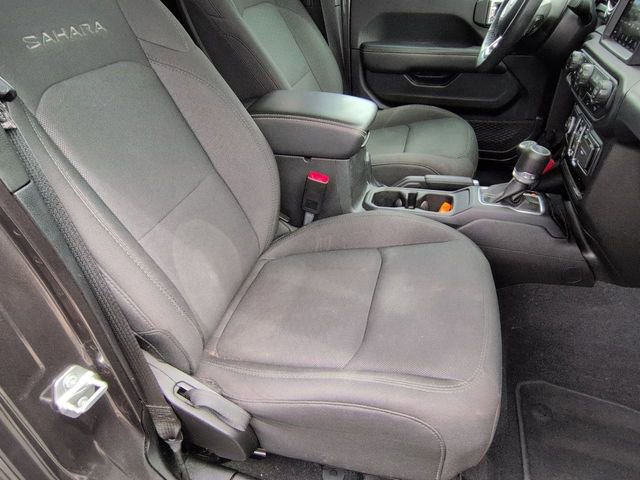 Used 2019 Jeep Wrangler Unlimited Sahara image 26
