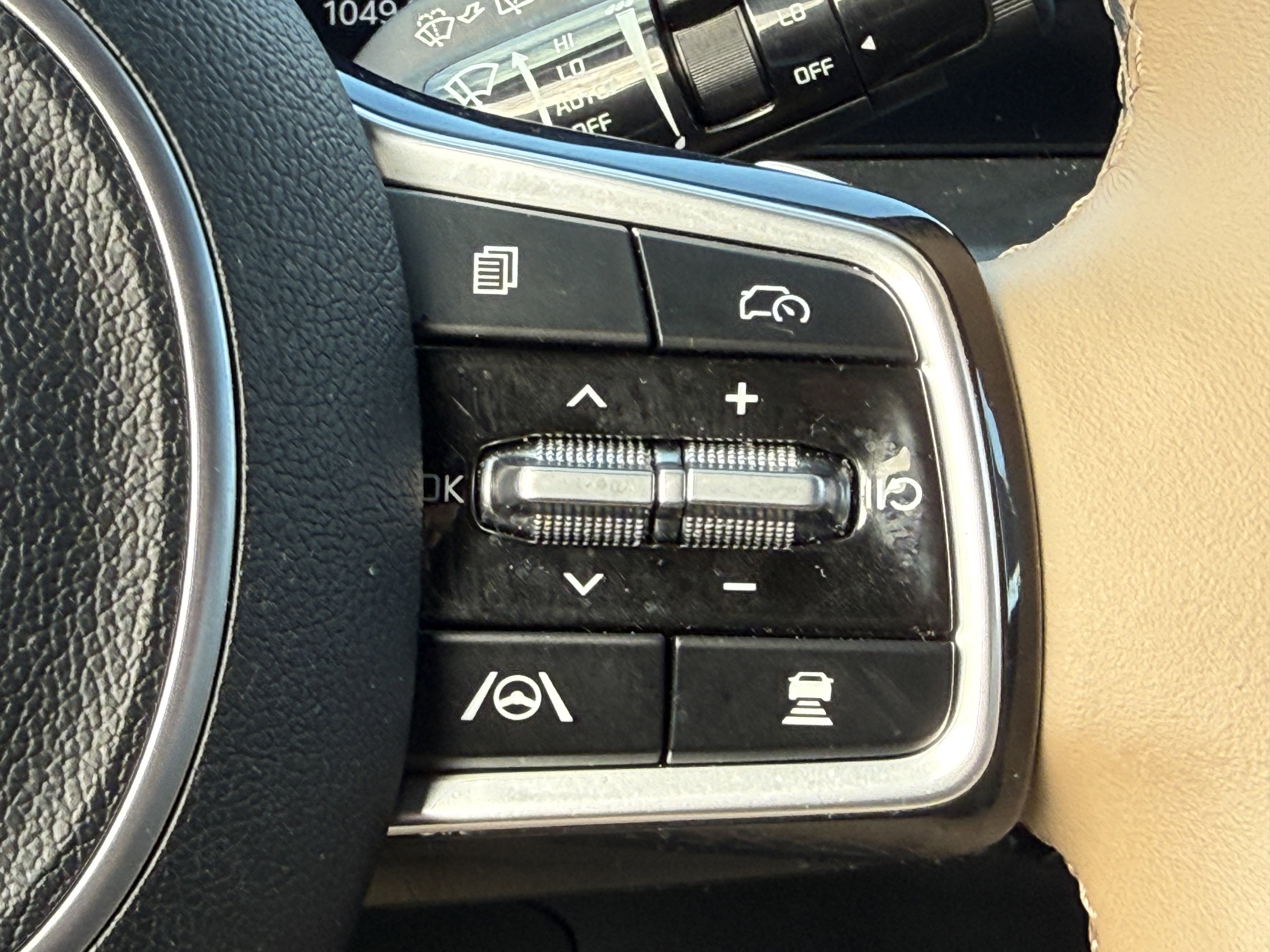 Certified 2024 Kia Sorento SX Prestige w/ Olive Brown Leather Package image 20