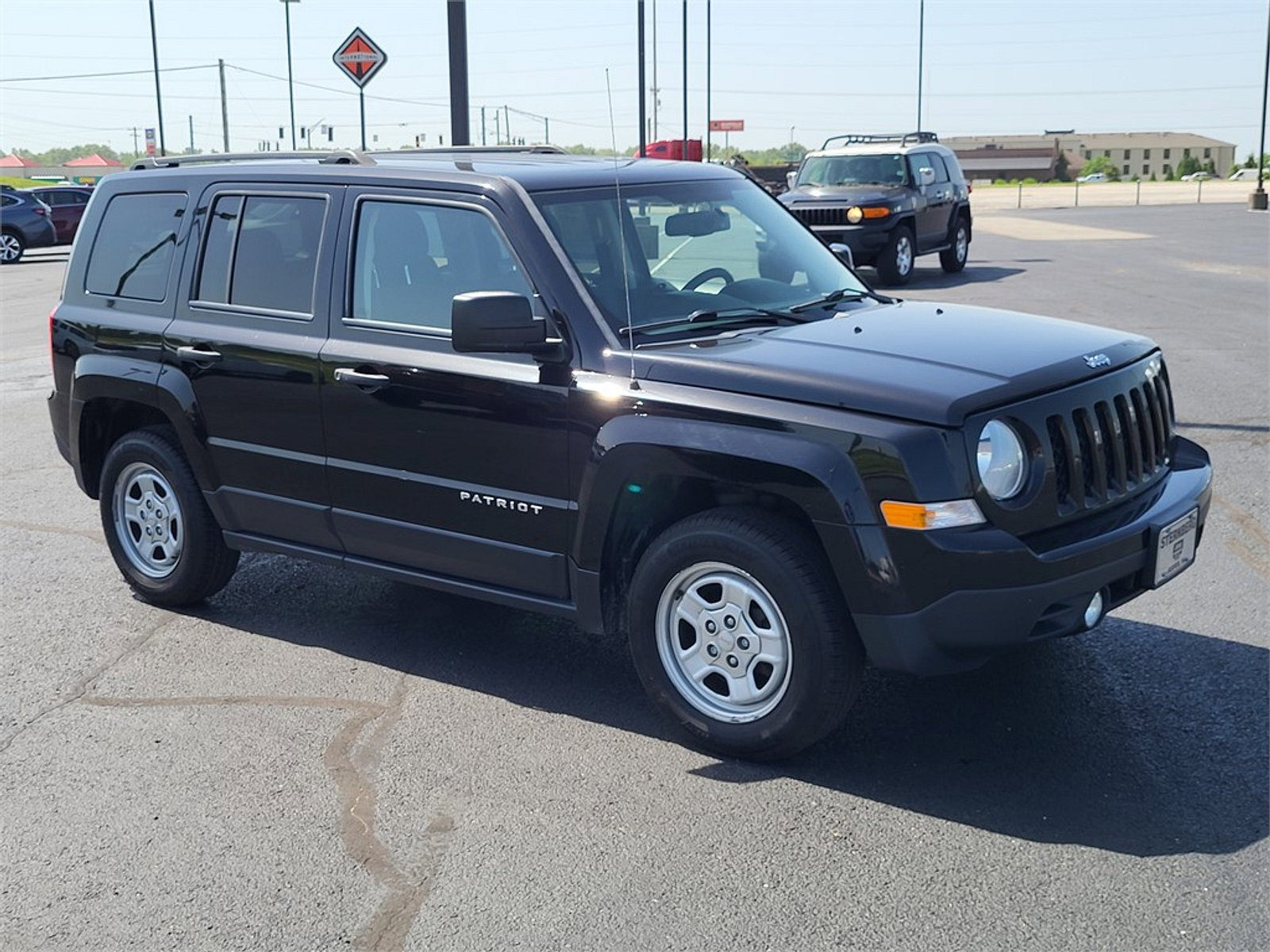 Used 2016 Jeep Patriot Sport FWD image 8
