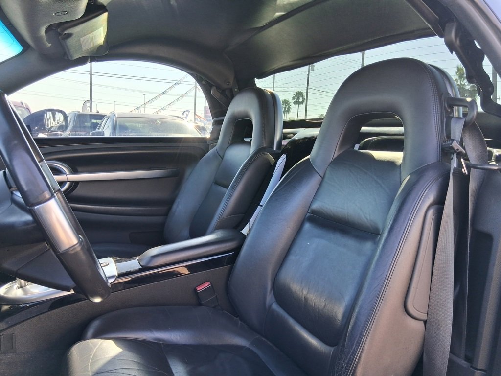 Used 2005 Chevrolet SSR Base w/ Preferred Equipment Group image 16