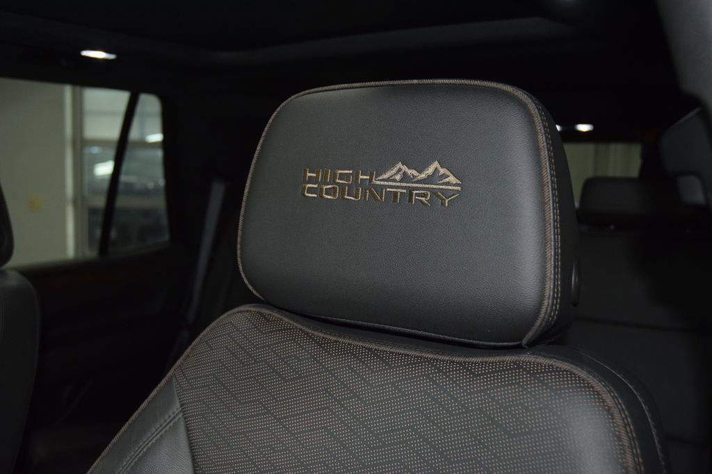 Used 2022 Chevrolet Tahoe High Country AWD/4WD image 41