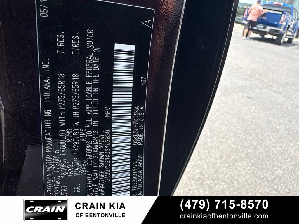 Used 2018 Toyota Sequoia SR5 AWD/4WD image 28