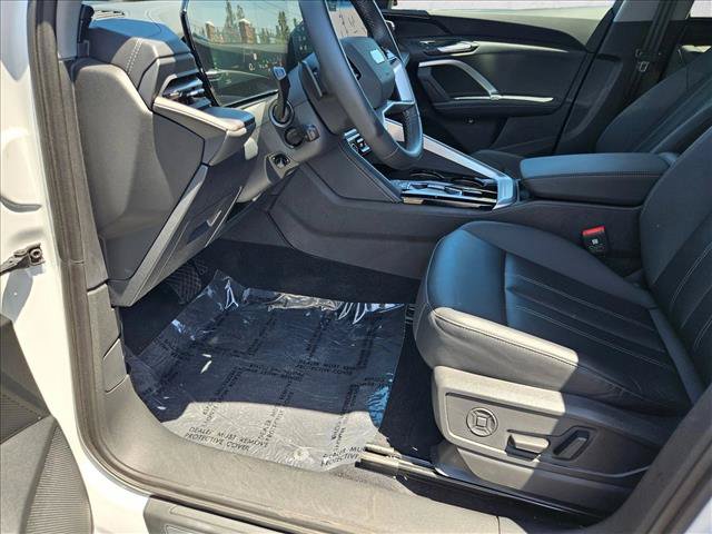 Certified 2025 Audi Q5 Premium w/ Convenience Package AWD/4WD image 17
