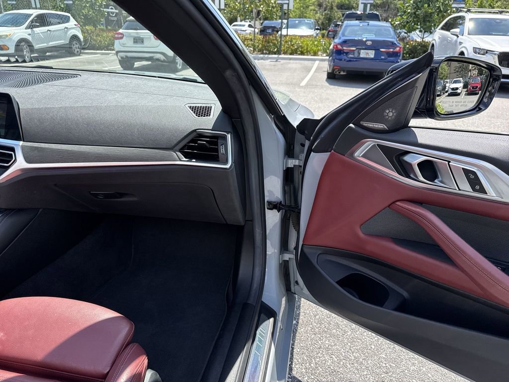 Used 2022 BMW 440i xDrive Convertible w/ Premium Package image 21