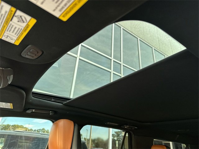 Used 2021 Lincoln Navigator L Reserve w/ Luxury Package image 23