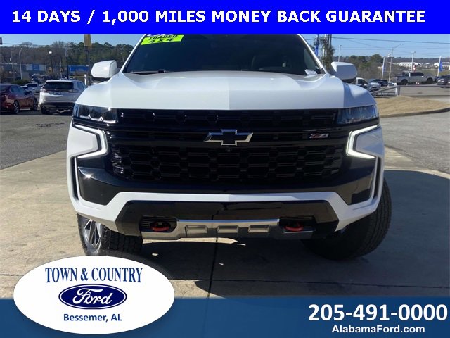 Used 2024 Chevrolet Suburban Z71 w/ Luxury Package image 8