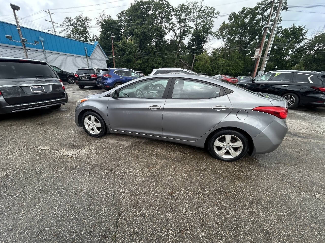 Used 2013 Hyundai Elantra GLS w/ Preferred Pkg FWD image 4