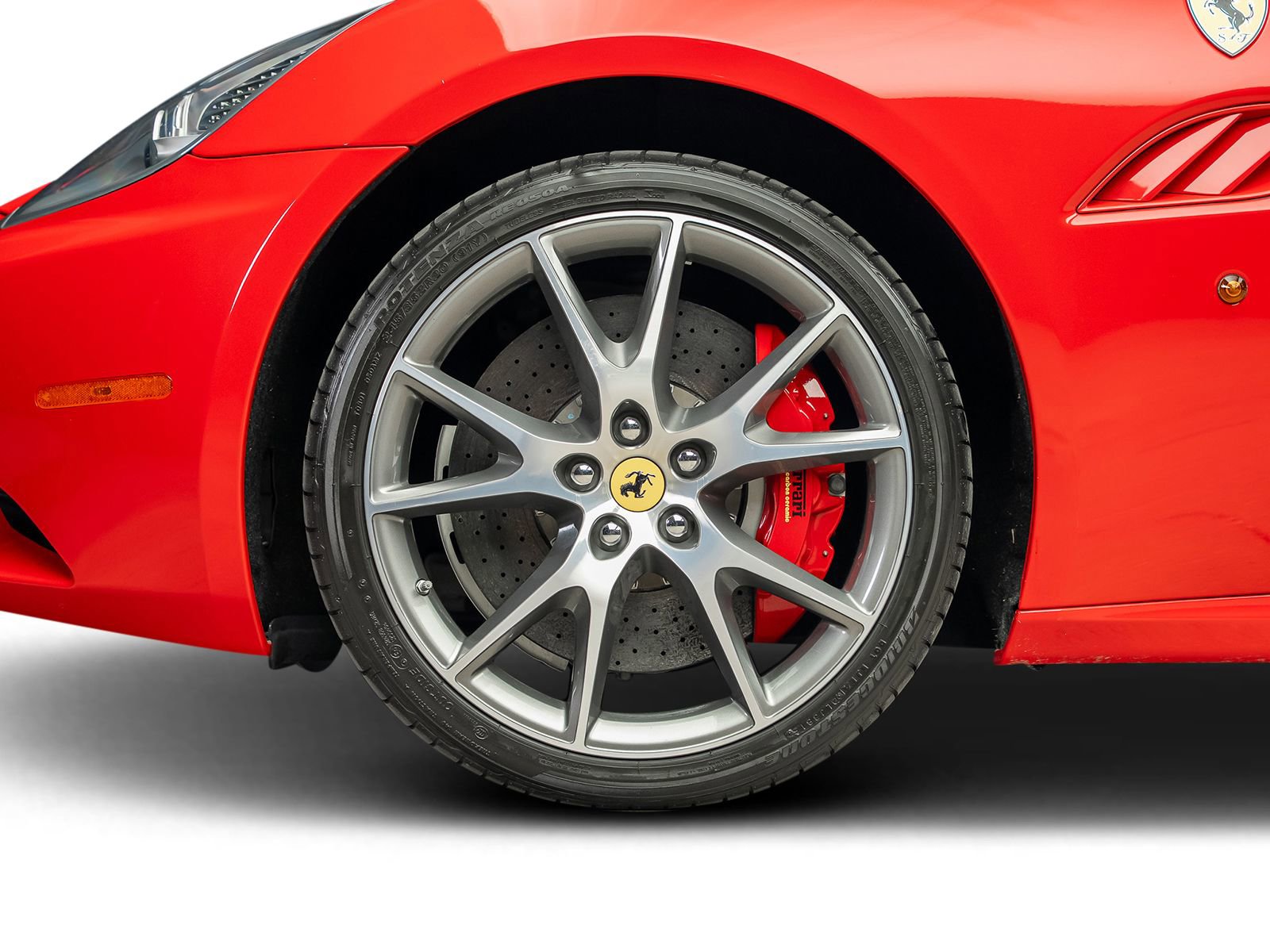 Used 2013 Ferrari California RWD image 27