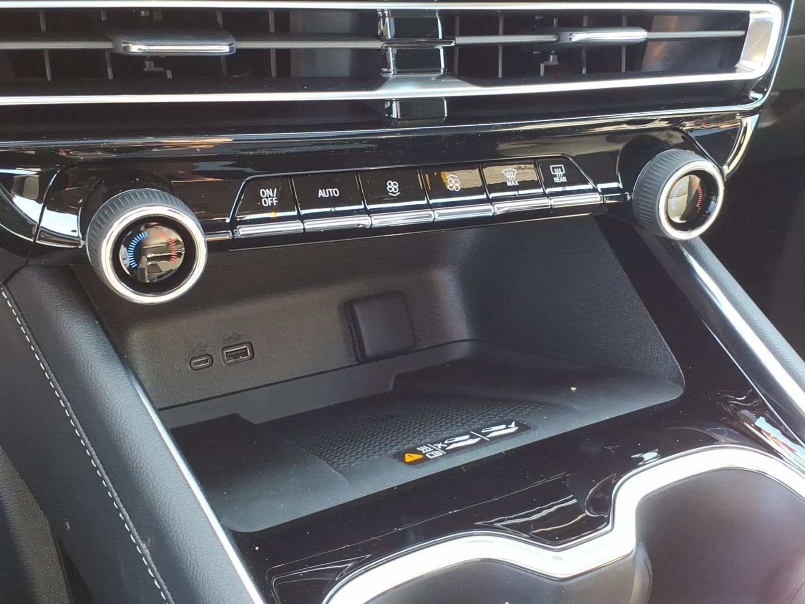 New 2026 Chevrolet Traverse LT image 19